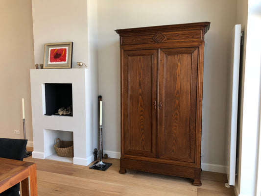 Antieke Louis Philippe meubelen - Een sfeervolle eyecatcher voor je interieur.