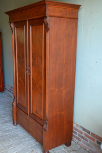 antieke kasten, antieke art deco kast, den ouden steegh, antieke kasten, antieke art deco kast, den ouden steegh, antieke linnenkast, antieke kledingkast, antieke kamerkast, antieke tweedeurs kast, antieke 2deurs kast, antieke mahonie Art Deco kast, antieke mahonie kast.