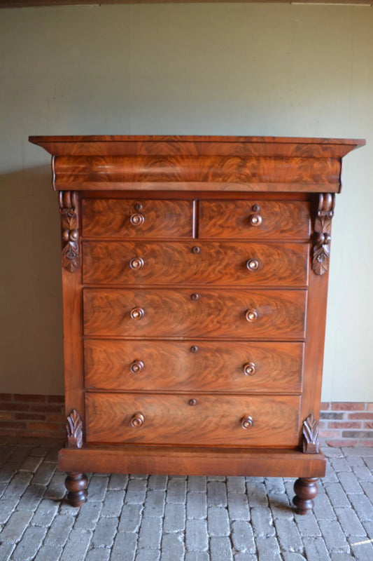 antieke kasten, antieke ladekast, den ouden steegh, antieke ladenkast, antieke chiffoniere, antieke kledingkast, antieke linnenkast, antieke Schotse kast.