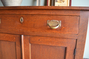 antieke kasten, antieke meidenkast, den ouden steegh, antieke kasten, antieke meidenkast, den ouden steegh, antiek dressoir, antieke Art Deco meidenkast, antieke commode, antieke ladekast, antieke strakke eiken kast.