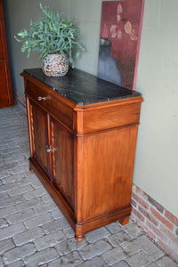 antieke kasten, antieke meidenkast, den ouden steegh, antieke kasten, antieke meidenkast, den ouden steegh, antiek dressoir, antieke commode, antieke meidenkast met marmer blad. antieke biedermeier kast.