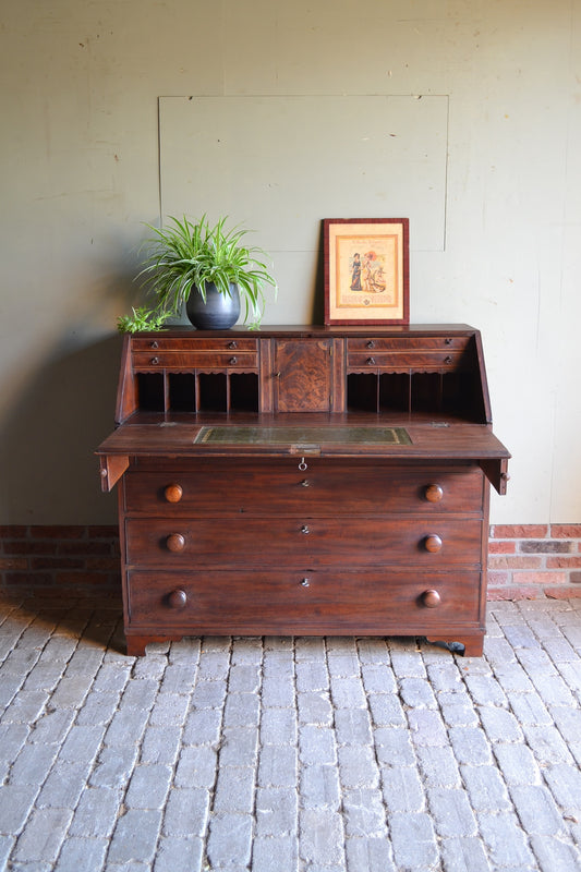 antieke mahonie secretaire, antieke mahonie schrijftafel, antiek bureau, antiek buro, antieke Engelse secretaire, antiek klepbureau, antieke secretaire met geheime vakjes, antieke ladekast, antieke ladenkast.