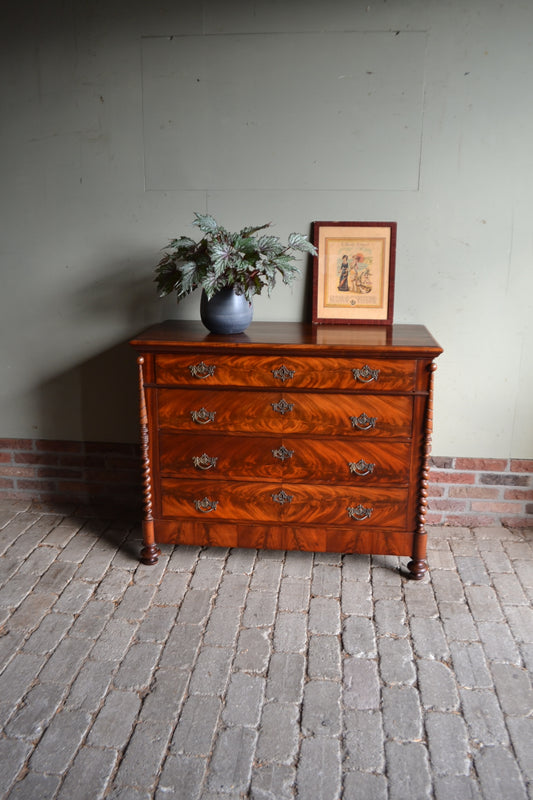 Antieke mahonie houten ladekast.