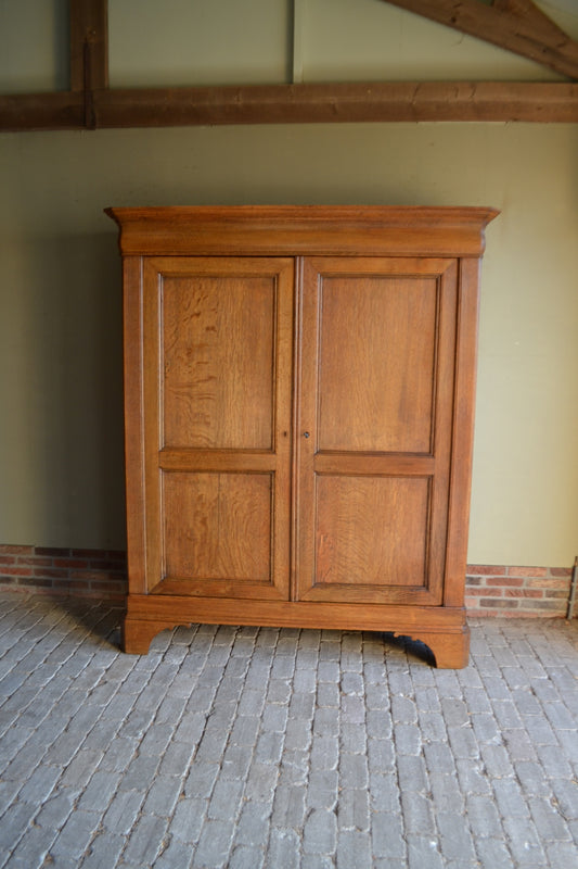 Antieke eiken houten Louis Philippe kast