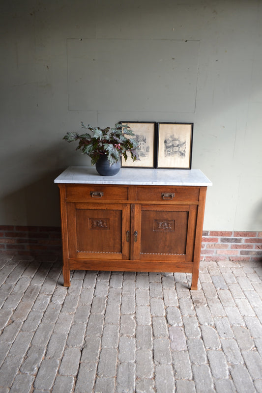 Antieke eiken houten Art Deco meidenkast met marmer blad