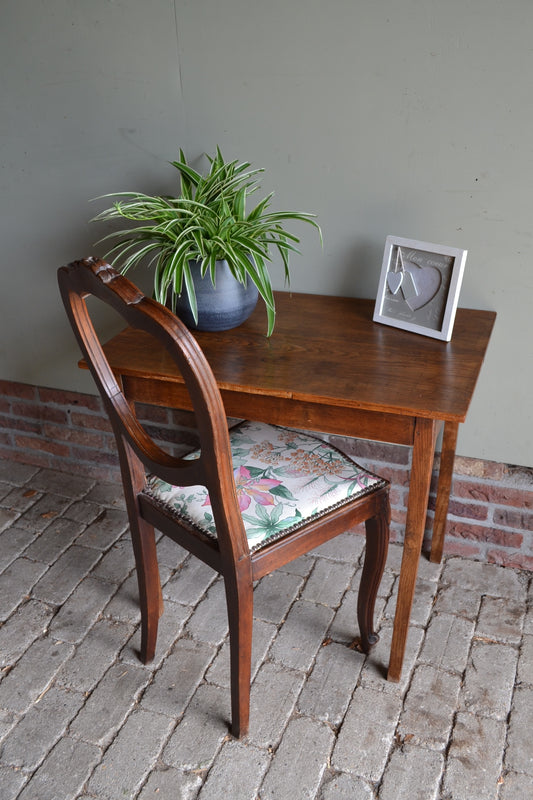 antieke schrijftafel, antiek bureau, antiek buro, antieke sidetable, antieke stoel, antieke Art Deco stoel, antieke wandtafel, antieke tafel met lade, antiek eettafel, antieke plantentafel.